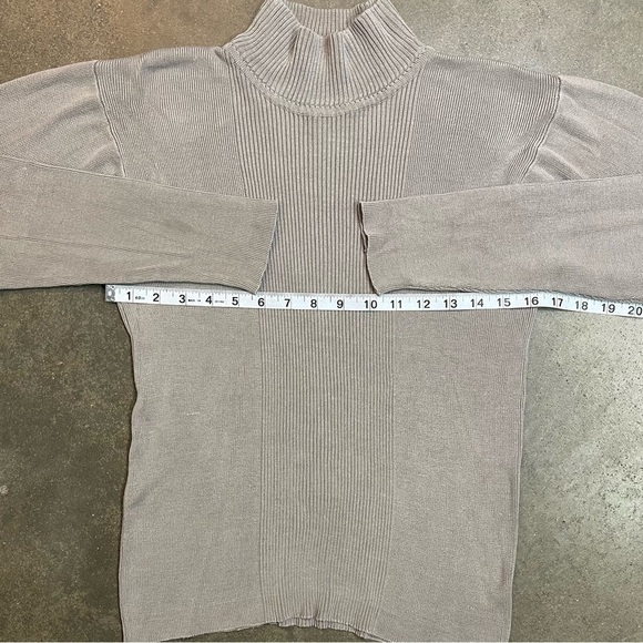 Essendi 100% Silk Ribbed Mock Neck Sweater Gray - Picture 5 of 8